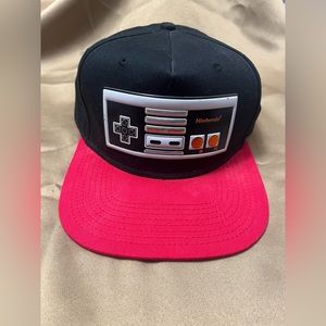 Nintendo NES Controller 2018
Retro Hat Snapback Cap Black/
Red